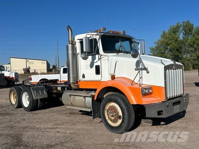 Kenworth T800B Sattelzugmaschinen