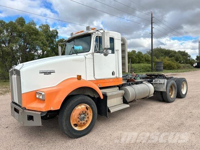 Kenworth T800B Sattelzugmaschinen
