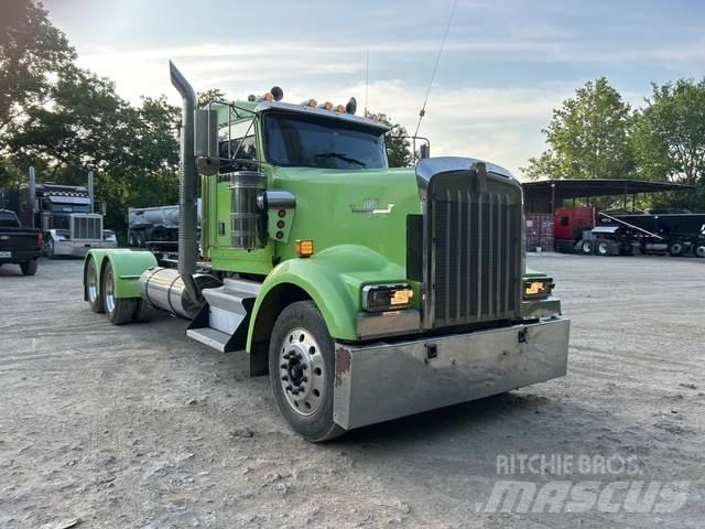 Kenworth W900 Sattelzugmaschinen