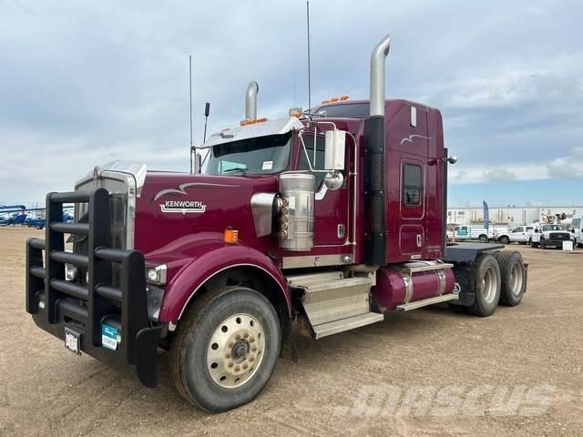 Kenworth W900 Sattelzugmaschinen
