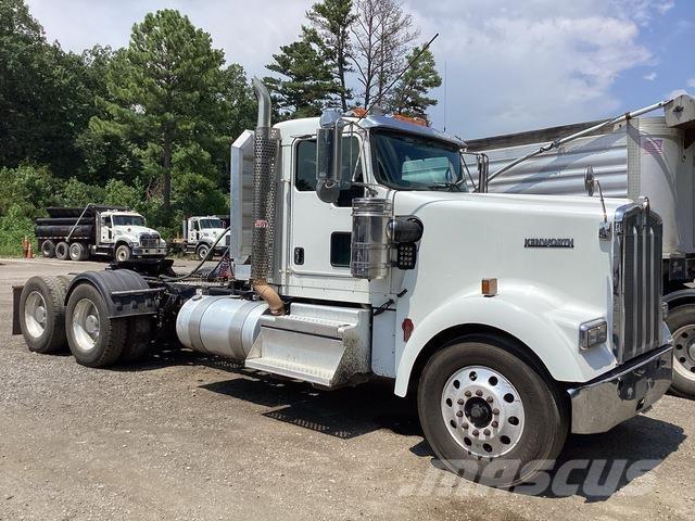 Kenworth W900 Sattelzugmaschinen