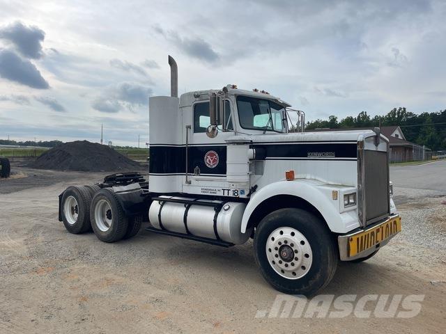 Kenworth W900 Sattelzugmaschinen
