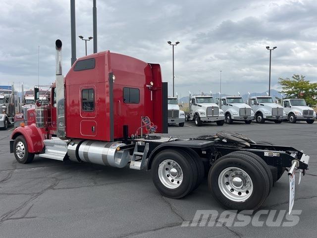 Kenworth W900 Sattelzugmaschinen