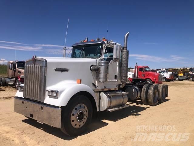 Kenworth W900L Sattelzugmaschinen