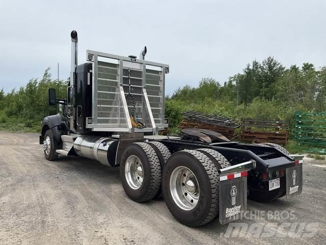 Kenworth W990 Sattelzugmaschinen