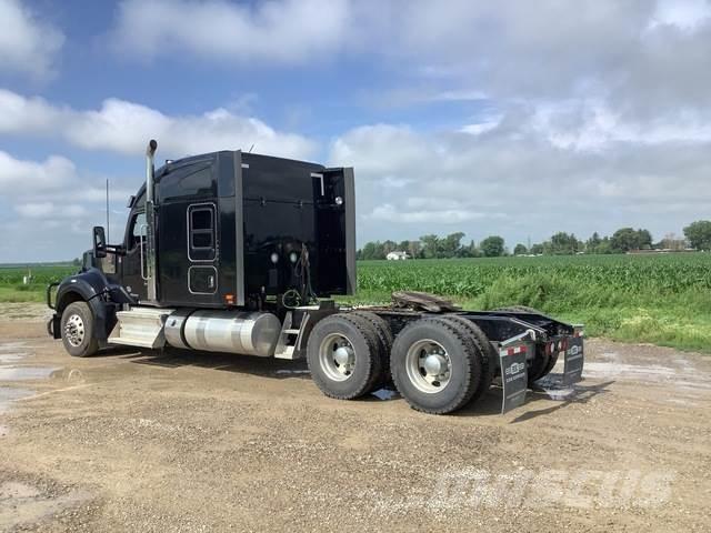 Kenworth W990 Sattelzugmaschinen