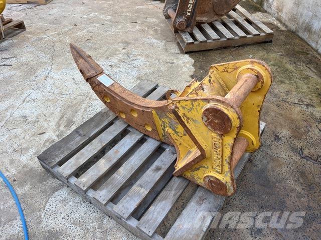 Komatsu  Aufreisser