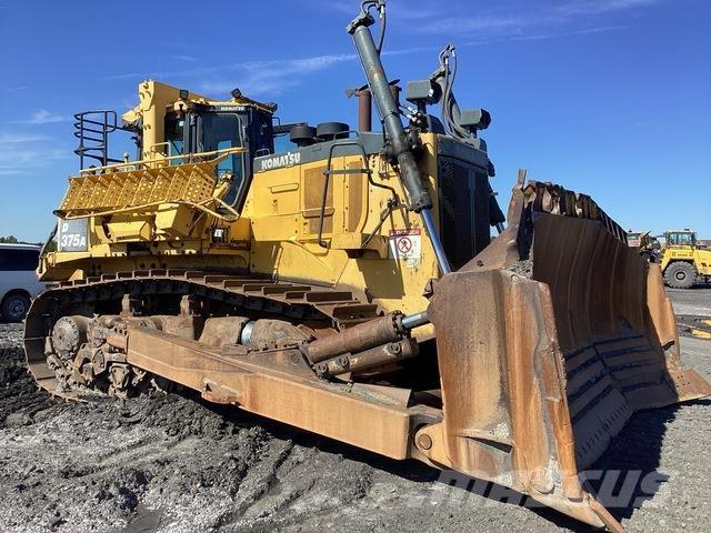 Komatsu D375A Bulldozer