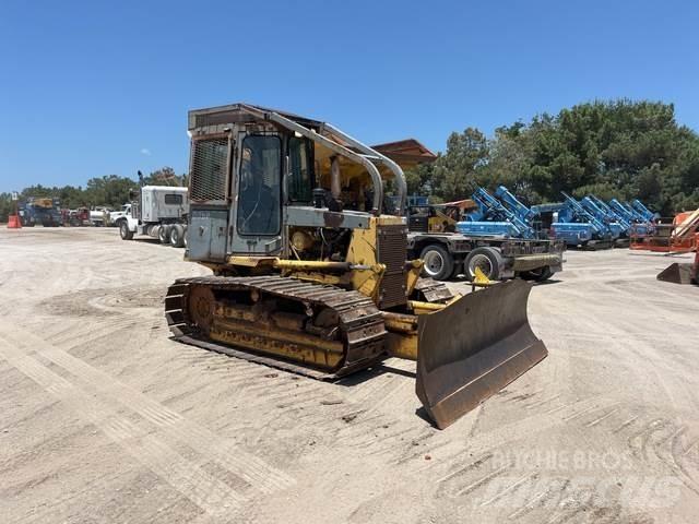 Komatsu D39P-1 Bulldozer
