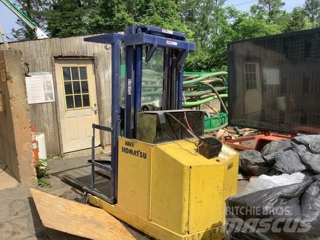 Komatsu MPF15 Mittelhub-Kommissionierer