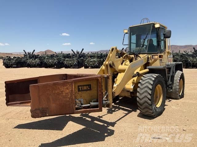 Komatsu WA120 Radlader