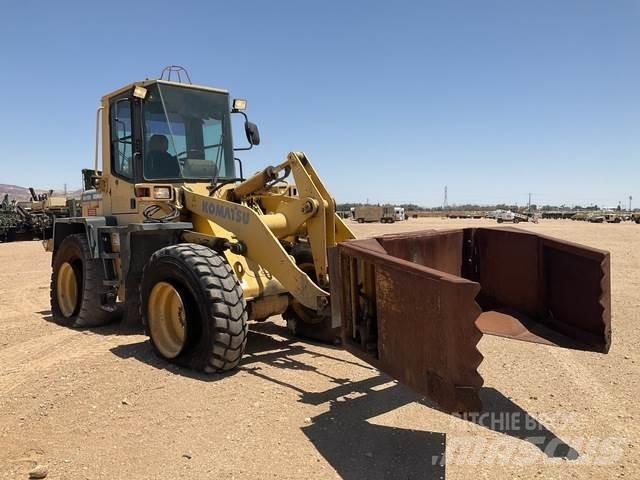 Komatsu WA120 Radlader