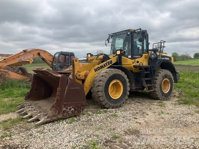 Komatsu WA380 Radlader