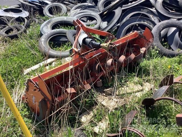 Kuhn  Sonstige Bodenbearbeitung