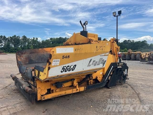 LeeBoy L5000T Strassenfertiger