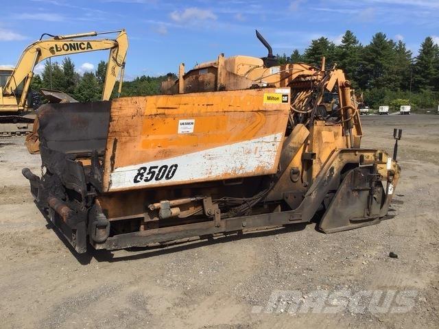 LeeBoy L8500T Strassenfertiger
