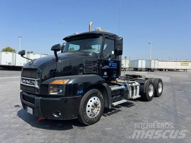 Mack AN64T Sattelzugmaschinen