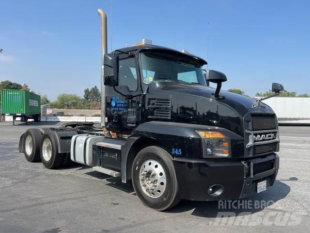 Mack AN64T Sattelzugmaschinen