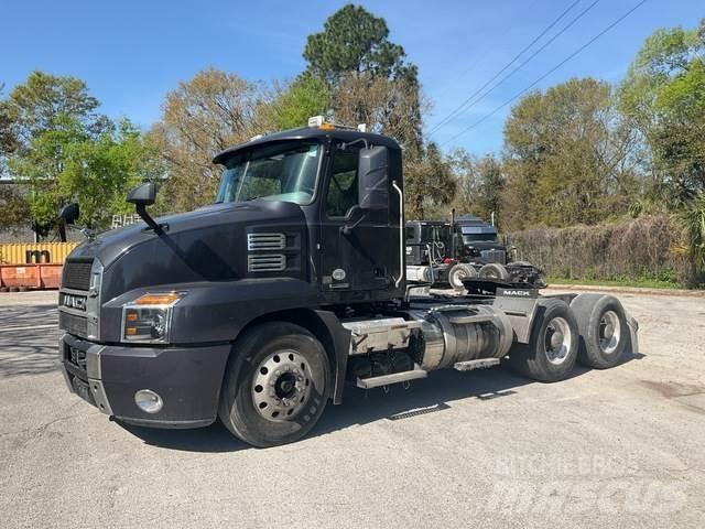 Mack AN64T Sattelzugmaschinen