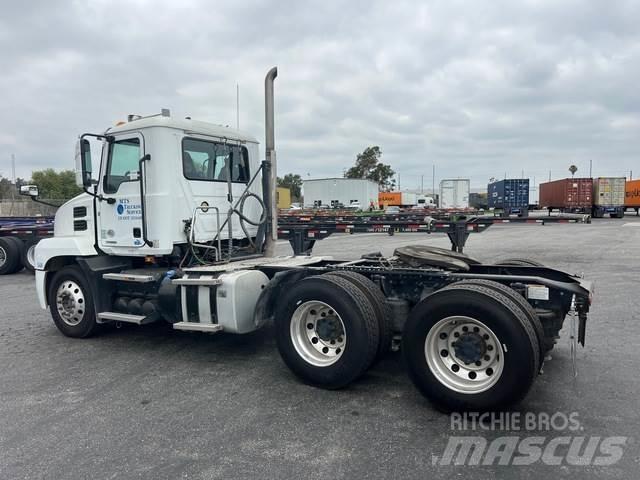 Mack AN64T Sattelzugmaschinen