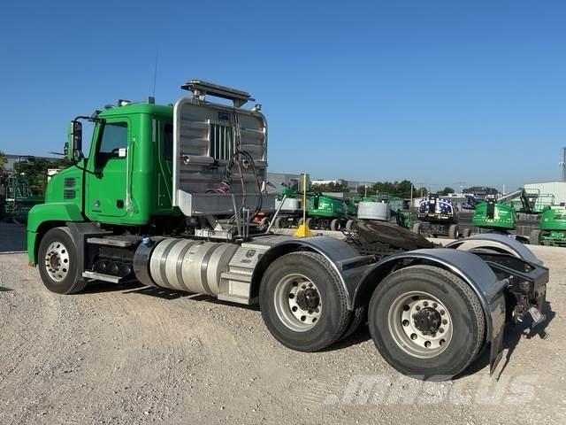 Mack AN64T Sattelzugmaschinen