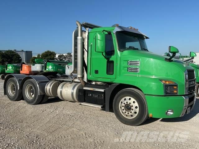 Mack AN64T Sattelzugmaschinen