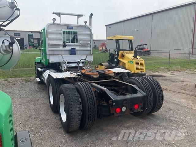 Mack AN64T Sattelzugmaschinen