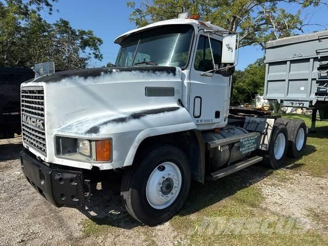 Mack CH600 Sattelzugmaschinen
