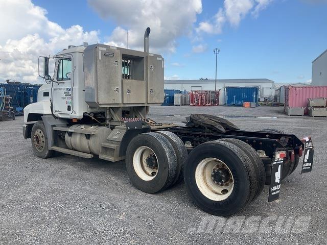 Mack CH613 Sattelzugmaschinen