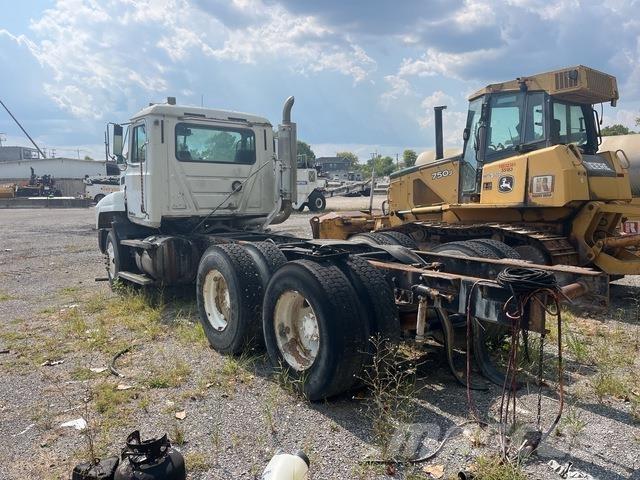 Mack CH613 Sattelzugmaschinen
