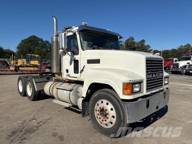 Mack CHN613 Sattelzugmaschinen