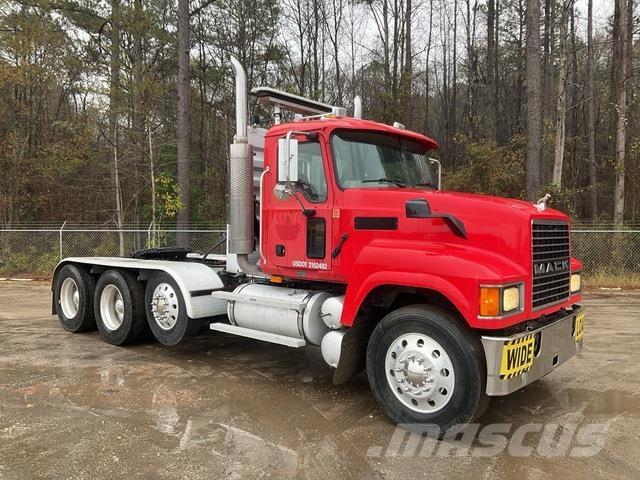 Mack CHN613 Sattelzugmaschinen