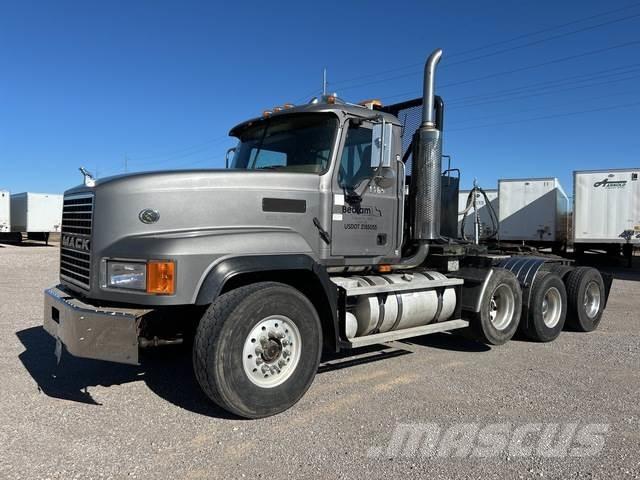 Mack CL713 Sattelzugmaschinen