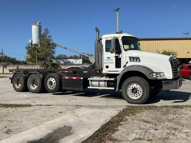 Mack CT713 Kipplader