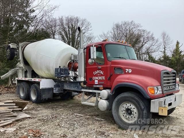 Mack CV513 Andere Fahrzeuge