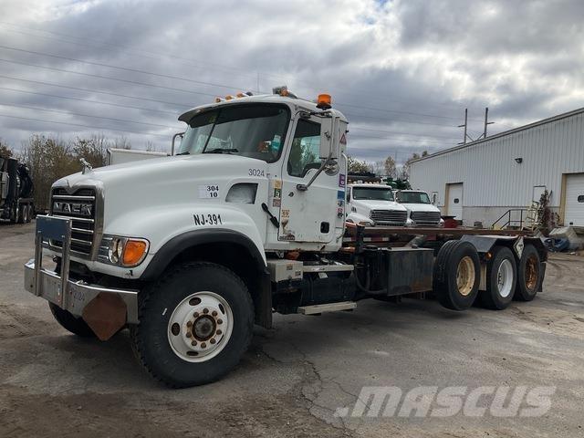 Mack CV713 Kipplader