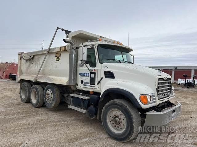 Mack CV713 Kipper