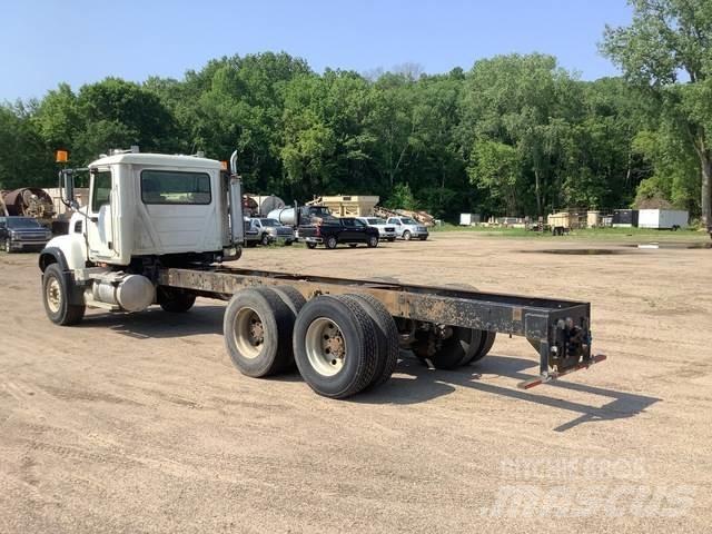 Mack CV713 Kabinen