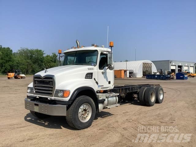 Mack CV713 Kabinen