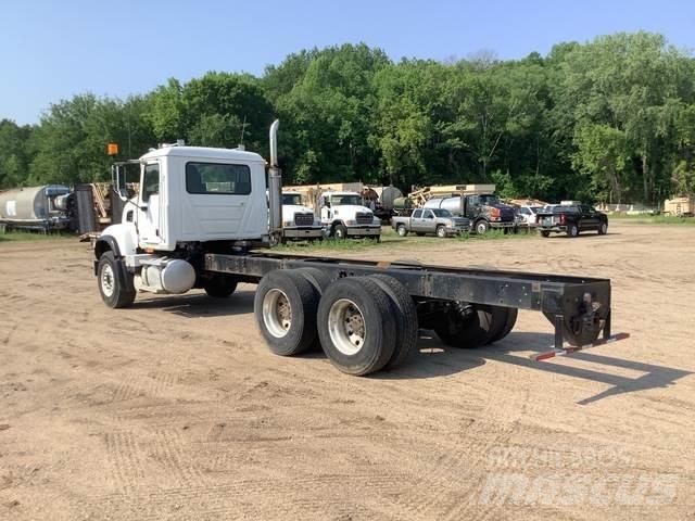 Mack CV713 Kabinen