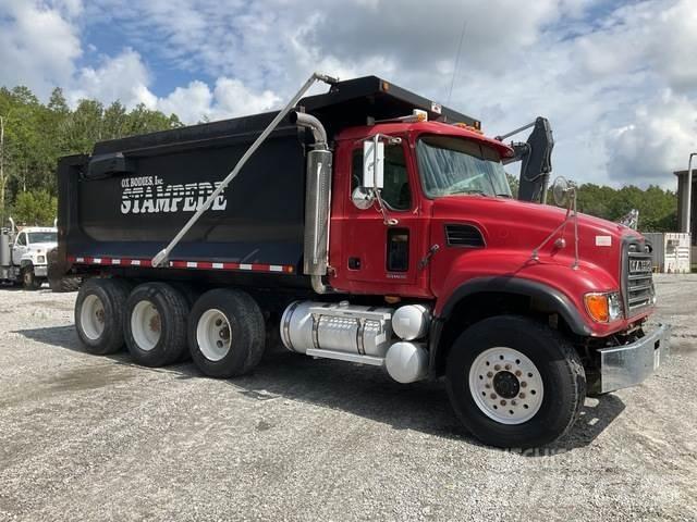 Mack CV713 Kipper