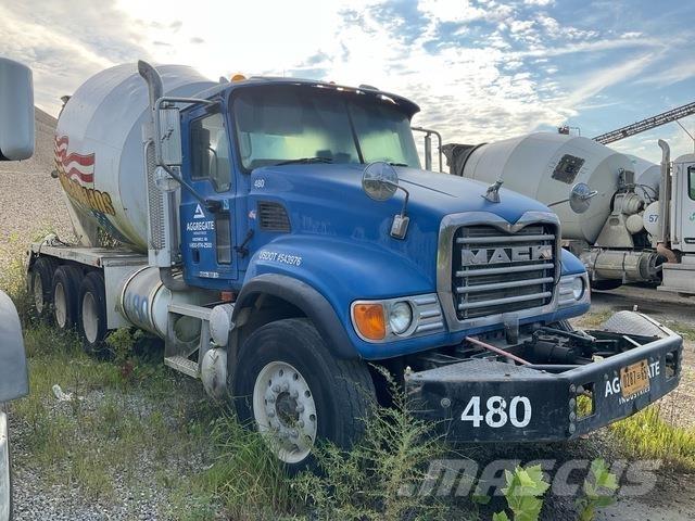Mack CV713 Andere Fahrzeuge