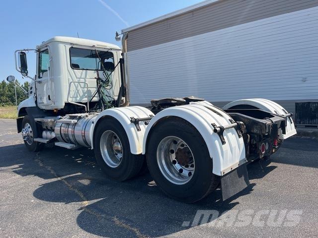 Mack CXU613 Sattelzugmaschinen