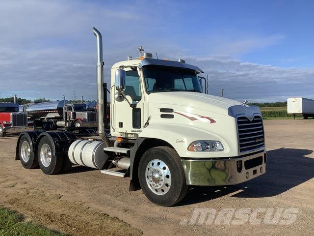 Mack CXU613 Sattelzugmaschinen