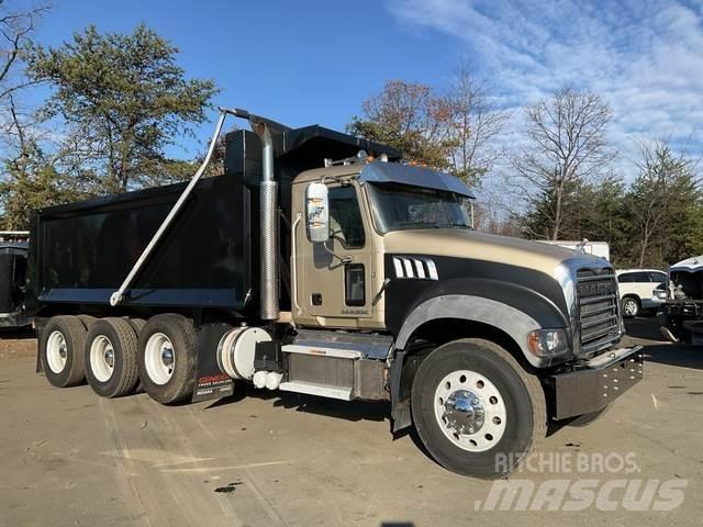 Mack GU713 Kipper