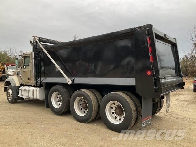 Mack GU713 Kipper