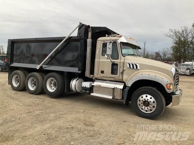 Mack GU713 Kipper