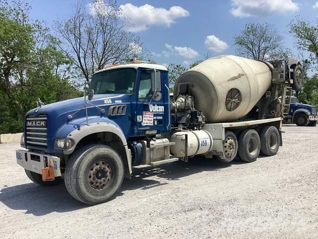Mack GU713 Andere Fahrzeuge
