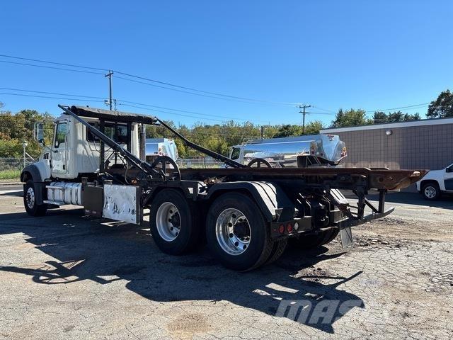 Mack GU713 Kipplader