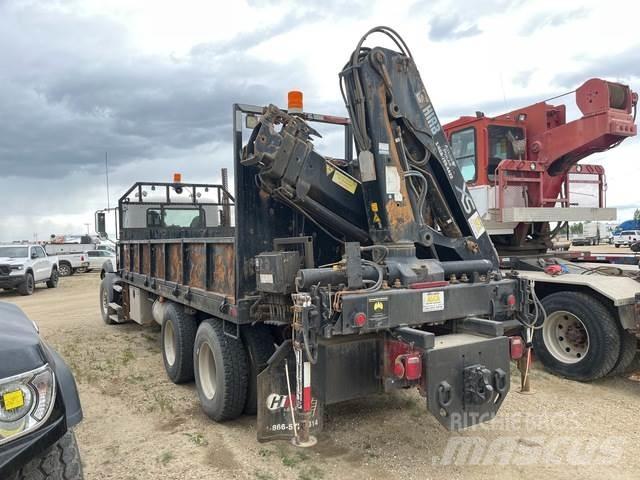 Mack GU813 Pritschenwagen/Pritschenwagen mit Seitenklappe